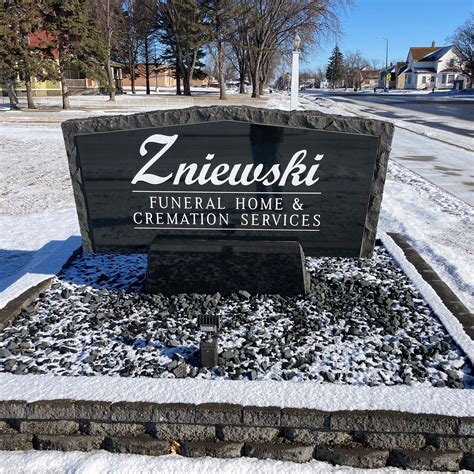 Zniewski Funeral Home - Home