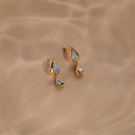 Teardrop Whisper 14 Kt Gold & Diamond Drop Earrings