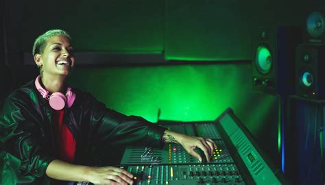 Sound Mixing Basics: How to Mix Audio | Backstage