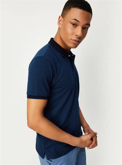 Buy Men Slim Fit Contrast Collar Polo T-shirt Online at just Rs. 699.0 ...