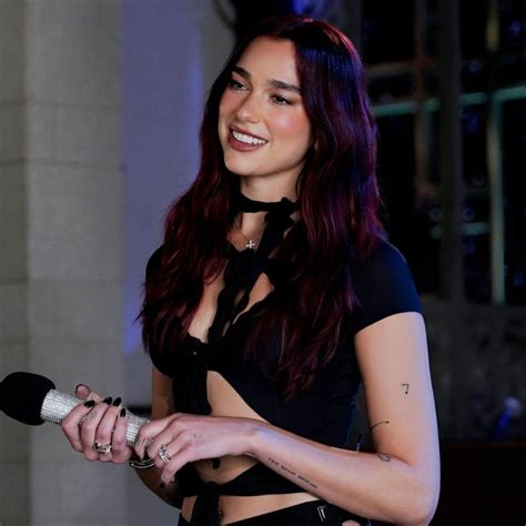 Dua Lipa - Saturday Night Live 05-04-2024 • CelebMafia