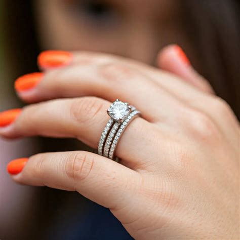 Affordable Engagement Ring Trends 2024 by Icelane