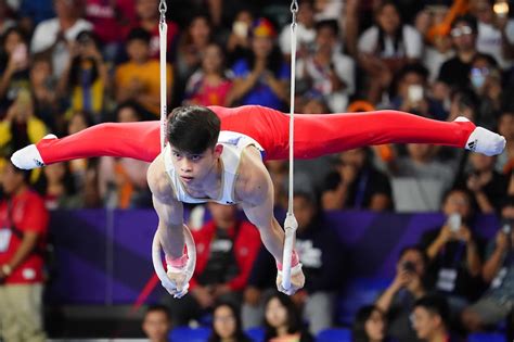 Golden boy! Carlos Yulo thrills en route to SEA Games all-around gold ...