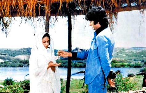 18 Facts About 'Sholay' That Will Compel You To Watch It Once Again!