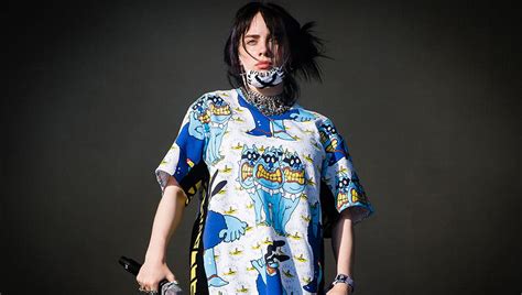 Billie Eilish tackles body shaming in new tour production