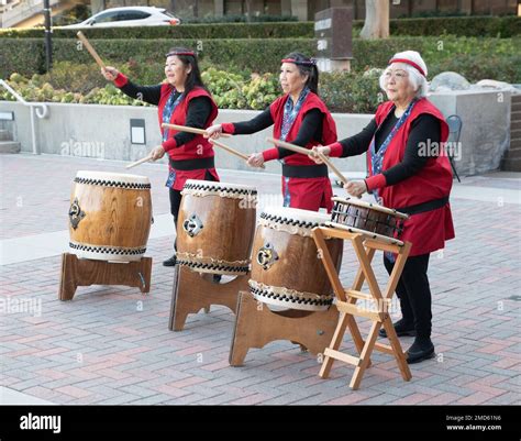 Irvine, CA, USA. 17th Jan, 2023. Hikari Taiko Drummers welcome guests to the Irvine Barclay ...