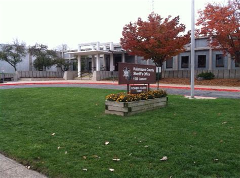 Kalamazoo County Jail, MI Inmate Search: Roster & Mugshots