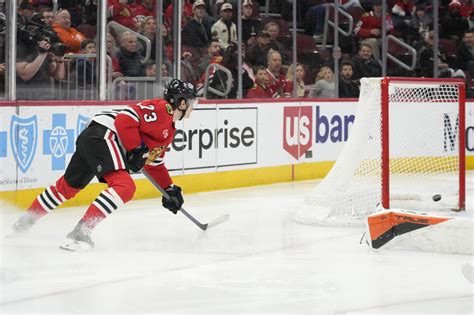 NHL Trade Rumors: Blackhawks' Reichel Linked To 3 Teams