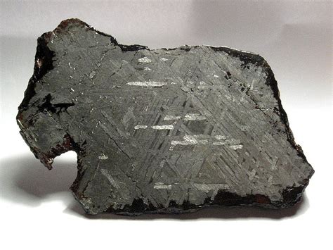 People made iron weapons before the Iron Age, using pieces of meteoric ...
