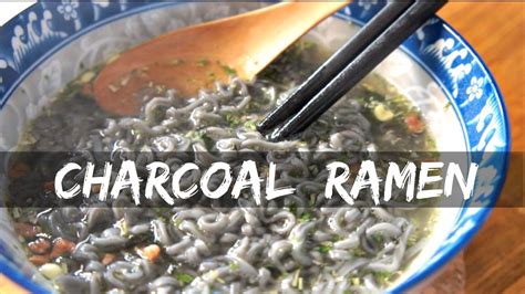 Bamboo CHARCOAL Ramen Taste Test - Whatcha Eating? - YouTube