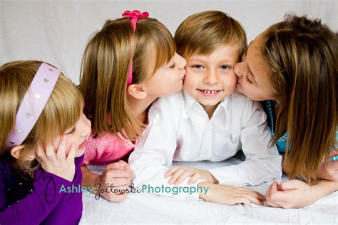 Pin by Ashley Zoltowski Photography on Love Family | Family photography ...