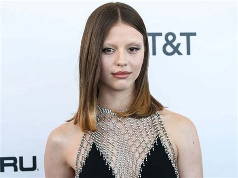 [100+] Mia Goth Wallpapers | Wallpapers.com