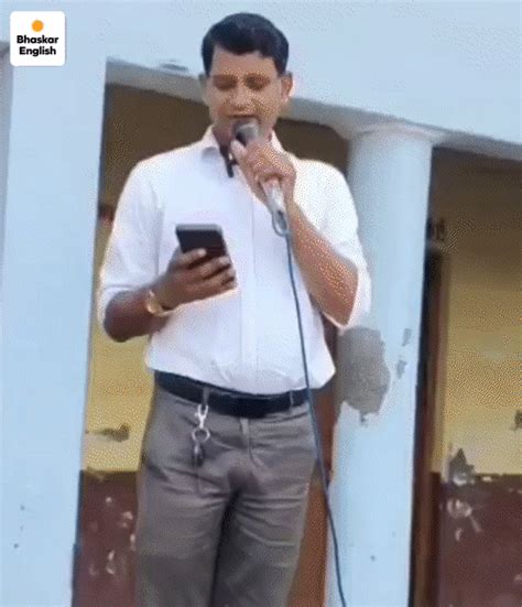 kanwar-poem-teacher-fir-students-support-dm-sp-remark-controversy
