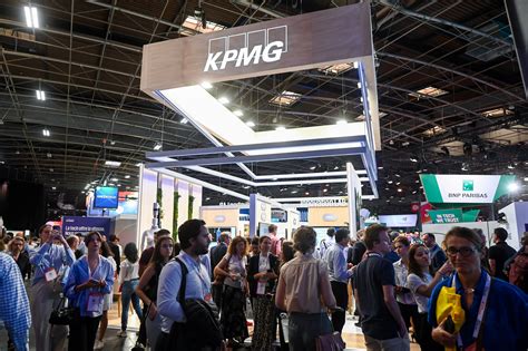 Free coaching by KPMG