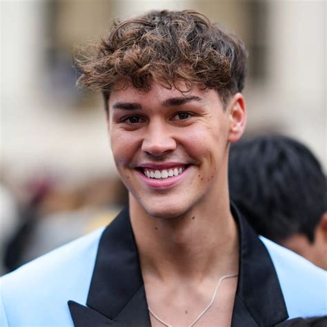 Noah Beck | Biography Web