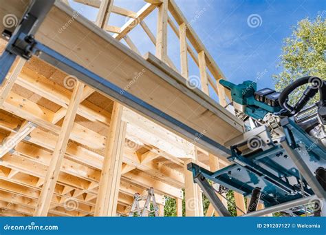 The Frame Building Unfinished Wood Frame House Stock Photography ...