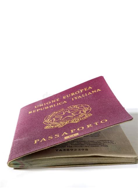 意大利护照 库存照片. 图片 包括有 意大利护照 - 23116694