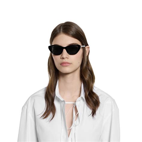 Cat eye frame sunglasses in black | GUCCI® US