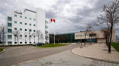 加拿大P4实验室创始人参会猝死，曾是抗击Sars、艾滋、埃博拉人类英雄