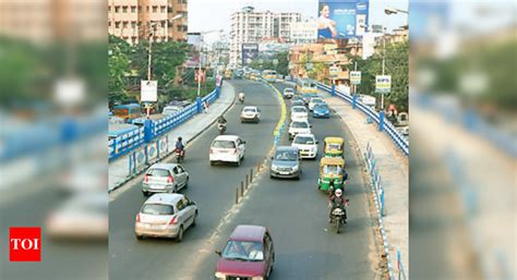 40 days of bus detour on Dhakuria route | Kolkata News - Times of India