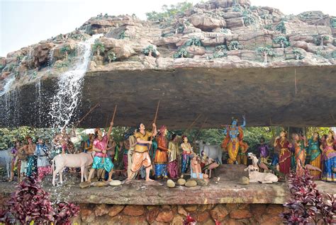 Is there a strict Dress Code in Mathura? - Enrich your trips to India