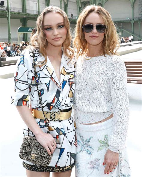 Johnny Depp Shares Rare Insight Into Raising Kids Lily-Rose and Jack ...