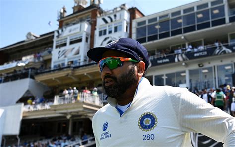 [Watch] Superstitious Rohit Sharma switches bails, casts a spell in ...