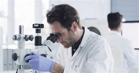 Forensic Science Man 的图像结果