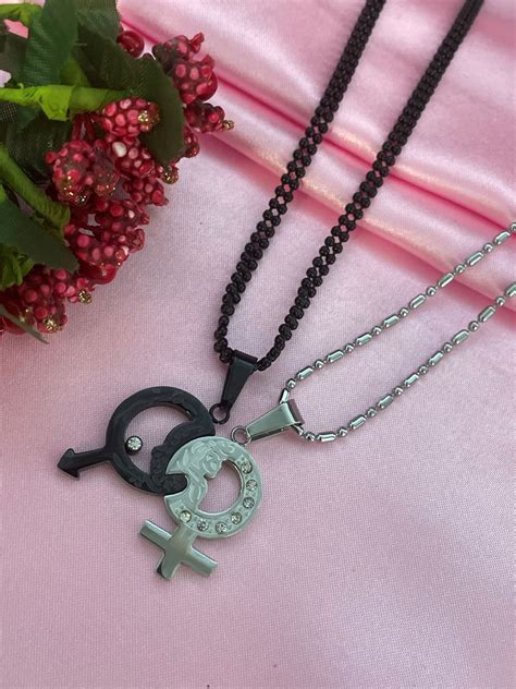 His And Her Necklaces Love Couples Accessories 2Pcs Chic Gender Pendan ...