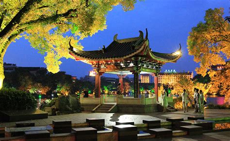 如何计划去桂林的旅行?去桂林旅行要准备些什么，去桂林要多少钱