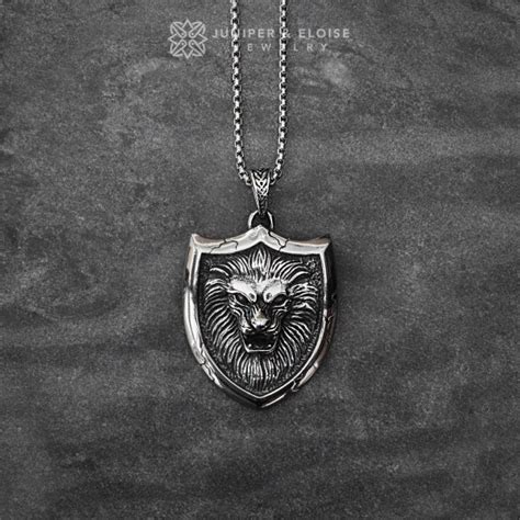 925 Silver Lion Pendant Necklace with Black Zircon