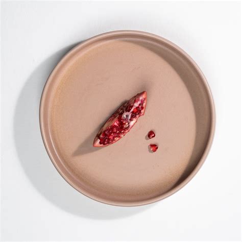 Buy Stylish Rimmed Plate | Online in India | Lagavi