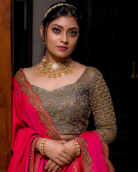Ammu Abhirami : 'రాజాసాబ్' లో ముగ్గురు హీరోయిన్స్.. ఫ్లాష్ బ్యాక్ లో ...