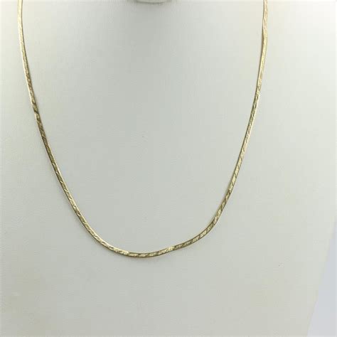 14kt Gold Herringbone Chain Necklace | Property Room