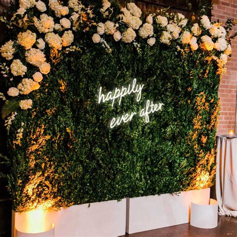 20 Neon Wedding Sign Ideas - Video + Images - Pro Guide - Voodoo Neon