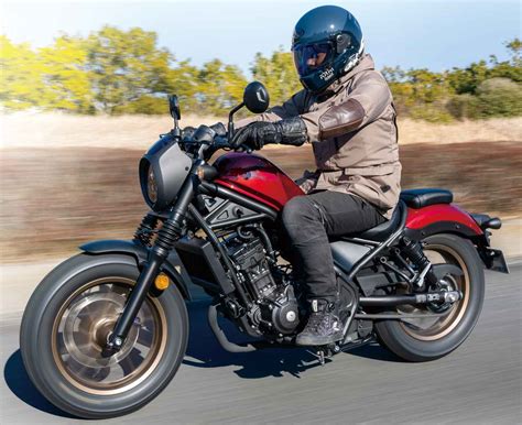 ホンダ新型「レブル250 Sエディション」インプレ（2023年）｜環境性能をアップデートした大ヒットクルーザー (1/2) - webオートバイ