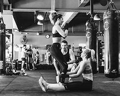 Two Tone Boxing Logo 的图像结果