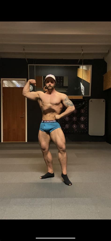 Current offseason shape! 1 year until stage. 84kg/185lbs @ 5’7” : r ...