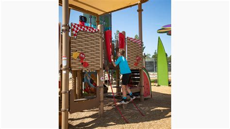 Thousand Oaks Community Park - Picnic-Themed Park Playground