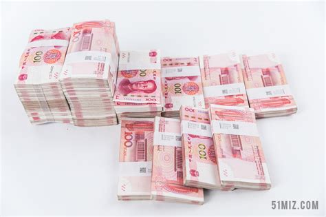 乌克兰旅游节目来深圳 200元买组装手机惊呆主持人-搜狐新闻