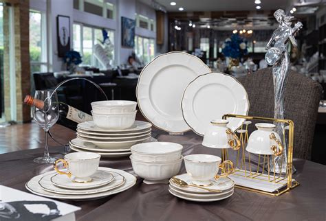 ชุดอาหาร 20 ชิ้น - RETRO RITZ-GOLD | LINE SHOPPING