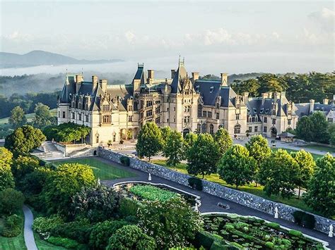 23 Beautiful American Castles That Feel European
