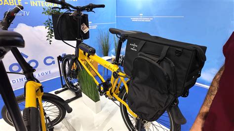 Folding bike with 20 inch tires - Ahooga