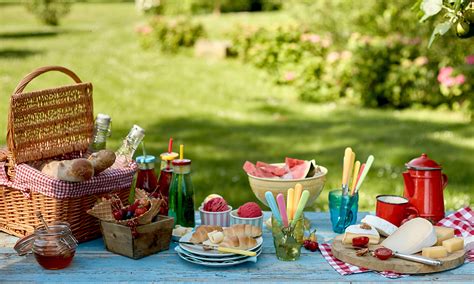 9 Top Tips to a Sustainable Picnic - Better Food
