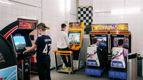 Computer Machine Games 的图像结果