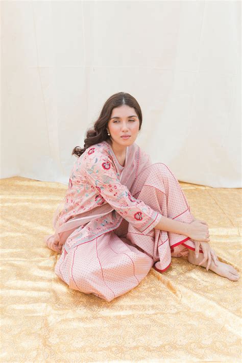 Madhuri Dupatta – Lajjoo