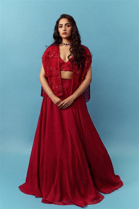 Rukmini Vasanth in Mishru - Elahe