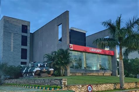 UPES School of Business Dehradun Campus: Photos, Virtual Tour