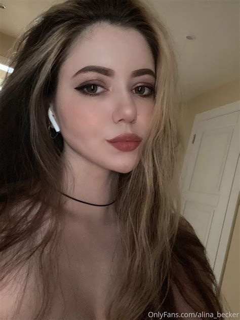 [OnlyFans] Alina Becker - Mirror 2-colored hair - 微图坊