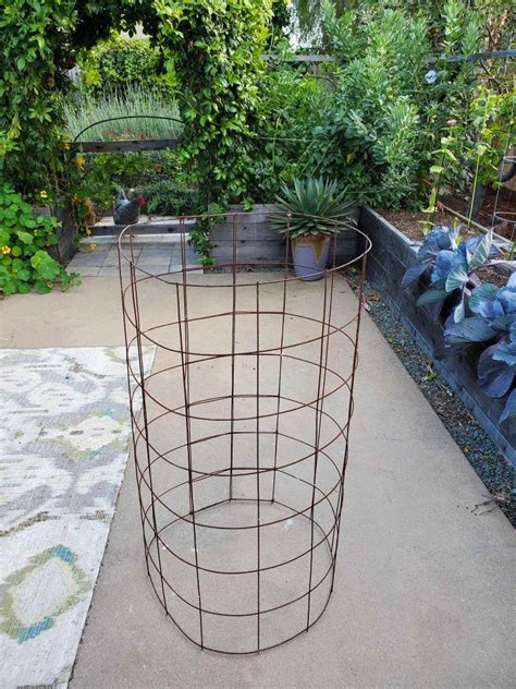 diy tomato cage
